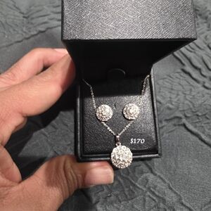 Sparkling Silver Necklace and Earring Set